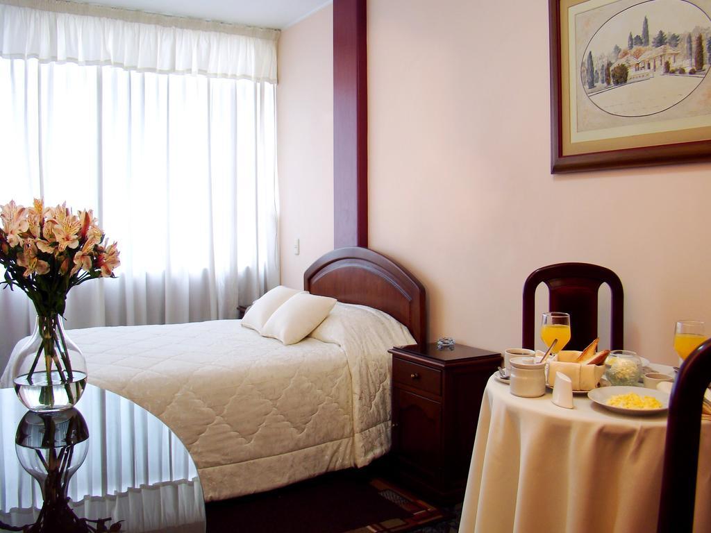 Hotel Torre Norte Трухильо Экстерьер фото